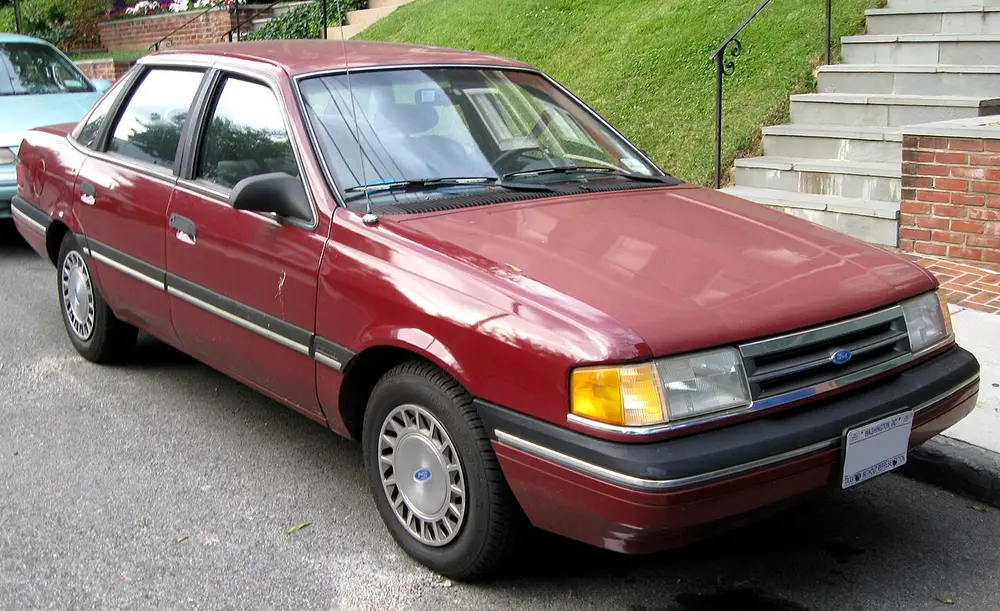 Ford Tempo 1988 · 2.3 L · 4 cylinders · Regular Gasoline · (FFS) · Manual 5-spd · Front-Wheel Drive