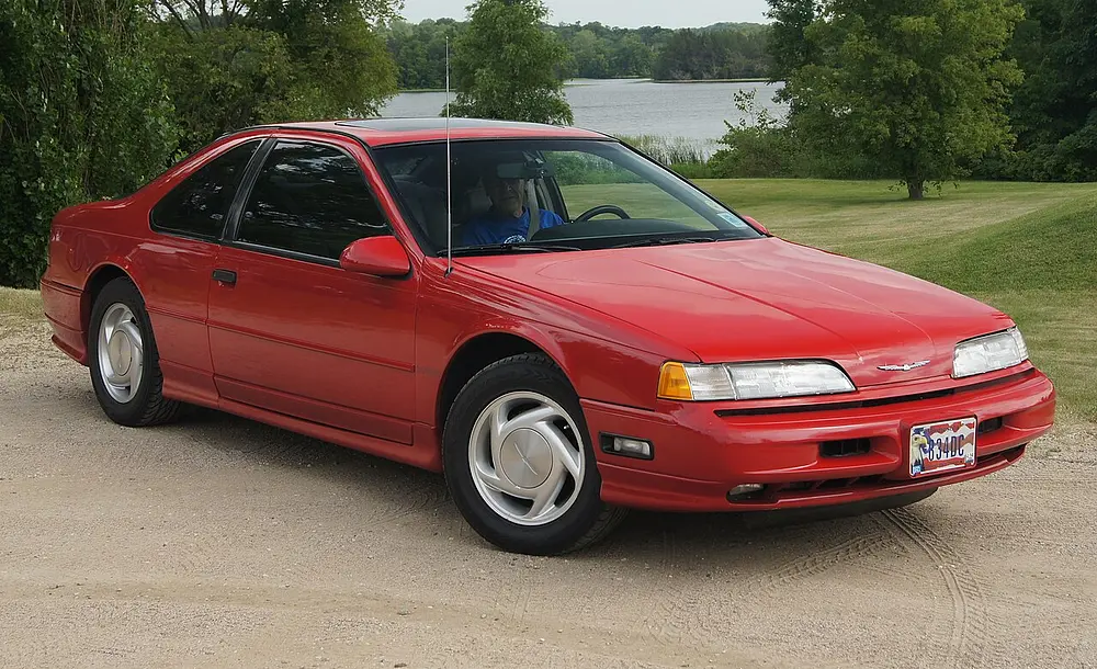 Ford Thunderbird 1993 · 3.8 L · 6 cylinders · Regular Gasoline · (FFS) · Automatic 4-spd · Rear-Wheel Drive